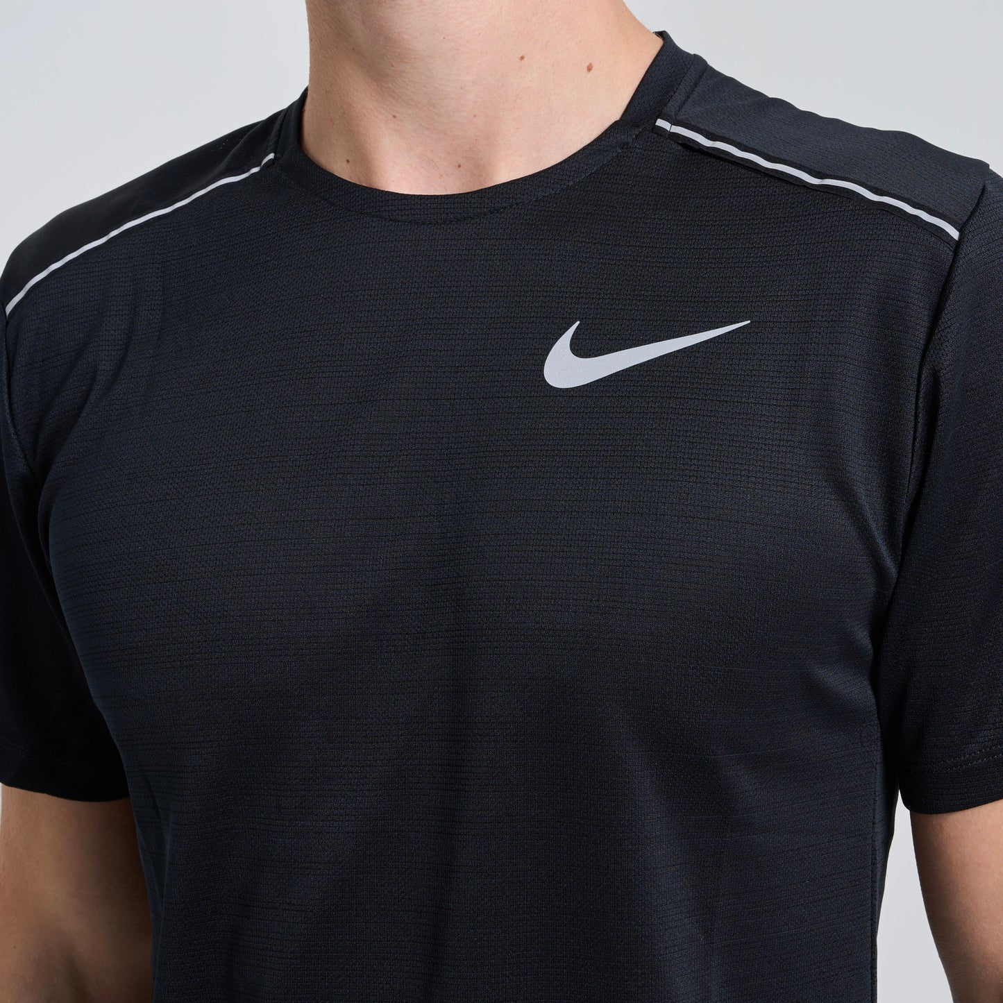 Nike Miler 1.0 T-Shirt - Black